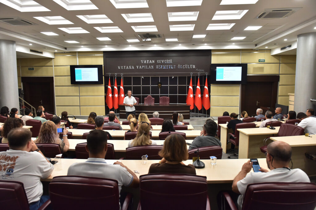 Kepez Belediyesi'nde "Yeni Nesil Yerel Yönetim ve Uluslararası Fonlar" Semineri